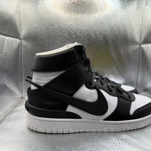 Size 10.5 AMBUSH x Nike‎ Dunk High Black White Mens Lace Up Sneakers CU7544-001 - Picture 2 of 12